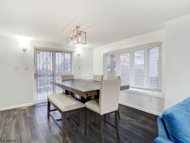 352 N Oraton Pkwy, East Orange City, NJ 07017