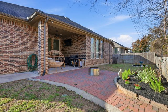 4826 Trickle Creek Drive, Fulshear, TX 77441