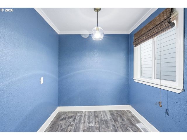 5431 Se FLAVEL St, Portland, OR 97206