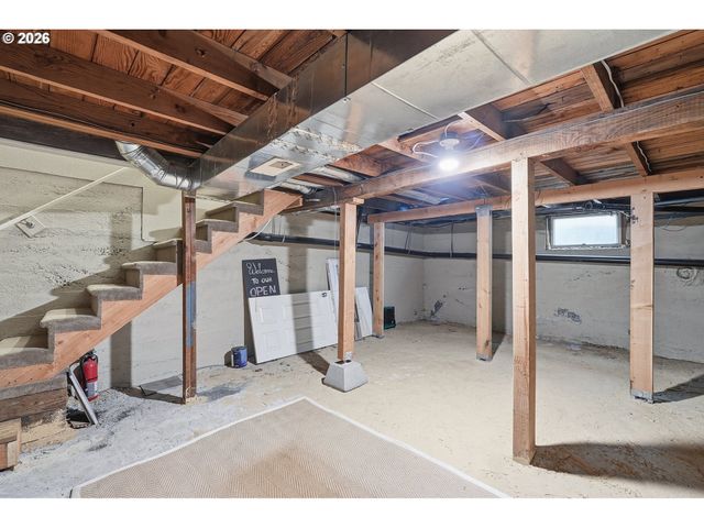 5431 Se FLAVEL St, Portland, OR 97206