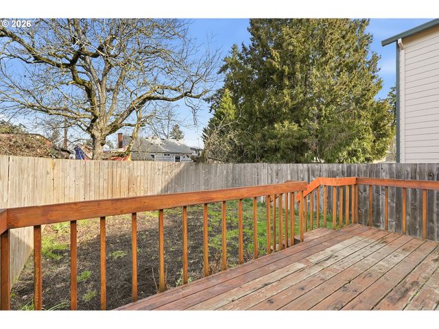5431 Se FLAVEL St, Portland, OR 97206