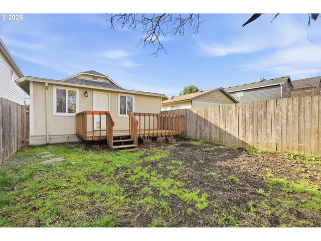 5431 Se FLAVEL St, Portland, OR 97206