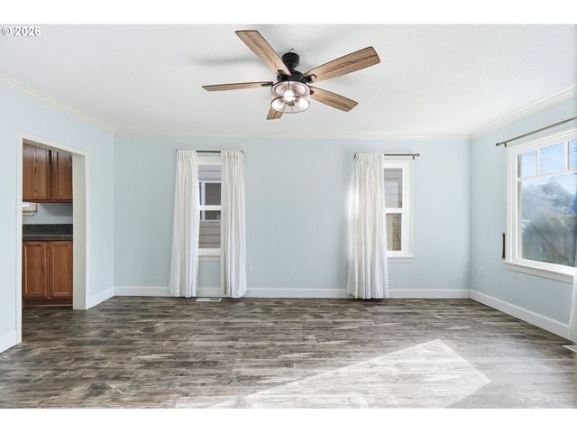 5431 Se FLAVEL St, Portland, OR 97206