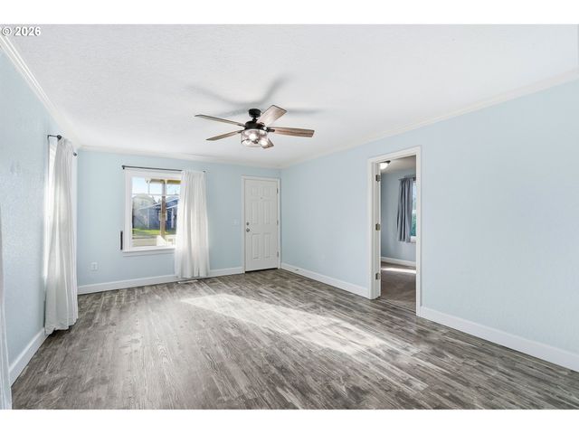 5431 Se FLAVEL St, Portland, OR 97206