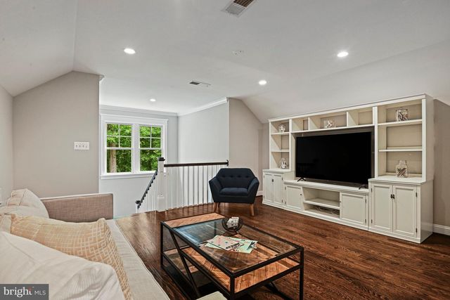 248 SPRINGVALE RD, Great Falls, VA 22066