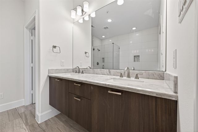 3912 Ennis Street, Houston, TX 77004