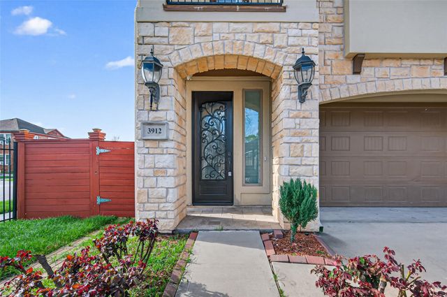3912 Ennis Street, Houston, TX 77004