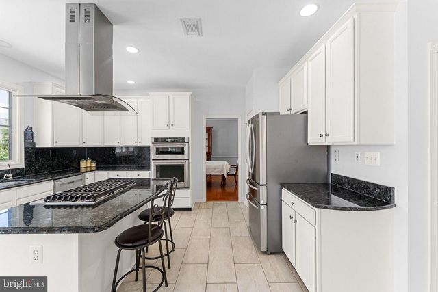 22561 HOWARDSVILLE WOODS CT, Ashburn, VA 20148