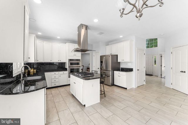 22561 HOWARDSVILLE WOODS CT, Ashburn, VA 20148