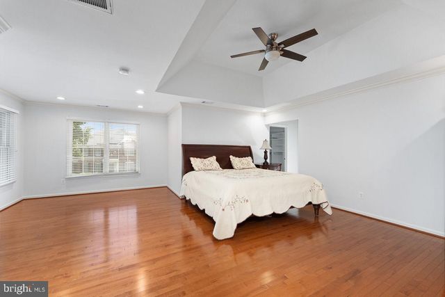 22561 HOWARDSVILLE WOODS CT, Ashburn, VA 20148