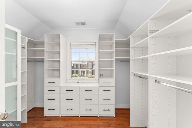 22561 HOWARDSVILLE WOODS CT, Ashburn, VA 20148