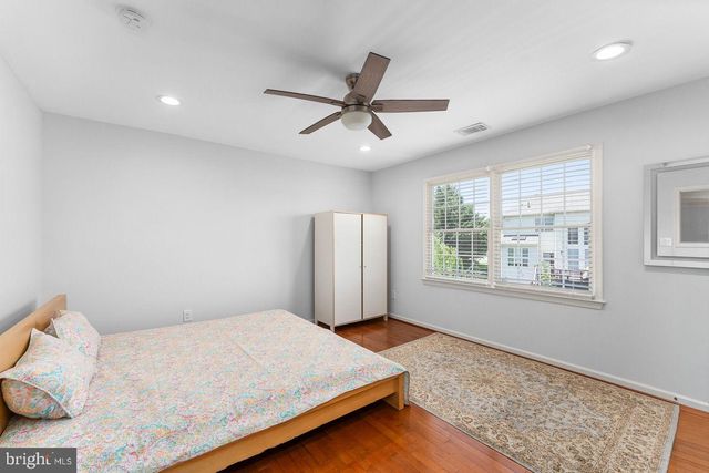 22561 HOWARDSVILLE WOODS CT, Ashburn, VA 20148