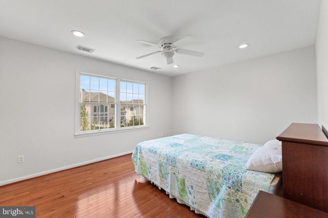 22561 HOWARDSVILLE WOODS CT, Ashburn, VA 20148