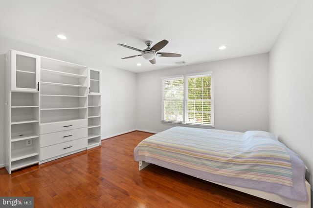 22561 HOWARDSVILLE WOODS CT, Ashburn, VA 20148