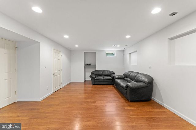22561 HOWARDSVILLE WOODS CT, Ashburn, VA 20148