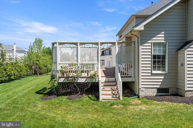 22561 HOWARDSVILLE WOODS CT, Ashburn, VA 20148
