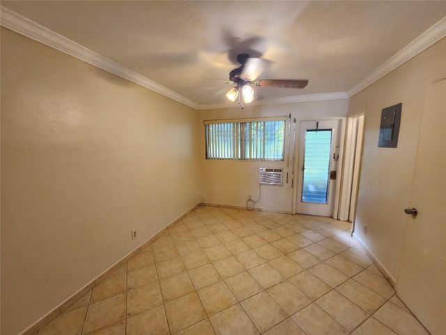 2213 Lincoln Street 14, Hollywood, FL 33020