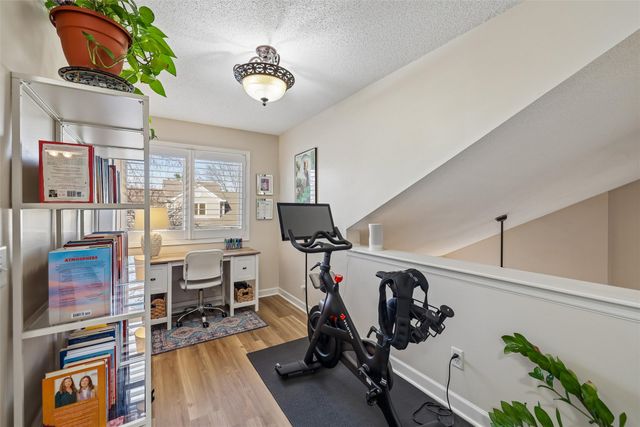 811 Burr Oaks Drive 1106, West Des Moines, IA 50266