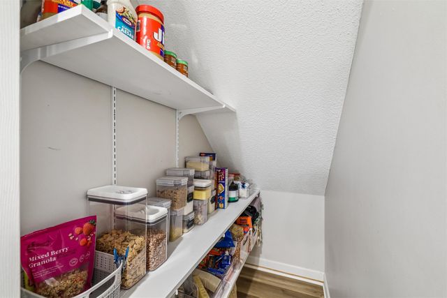 811 Burr Oaks Drive 1106, West Des Moines, IA 50266