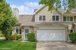 811 Burr Oaks Drive 1106, West Des Moines, IA 50266