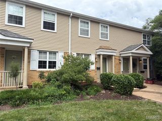 1606 Redbird Cove, St Louis, MO 63144
