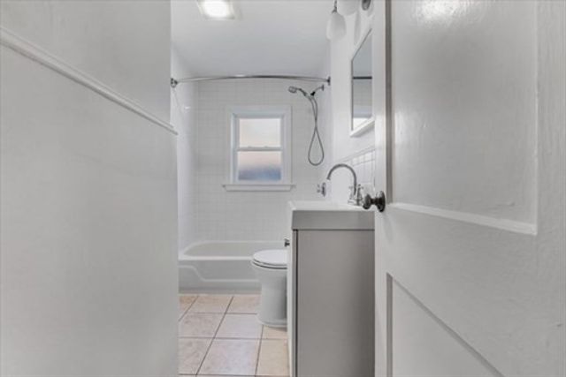 19 Beechcroft St 2, Boston, MA 02135