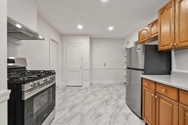 19 Beechcroft St 2, Boston, MA 02135