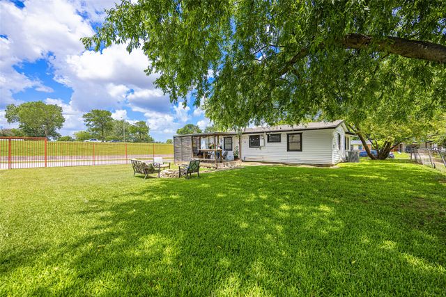 103 Hamden Lane, Mesquite, TX 75149