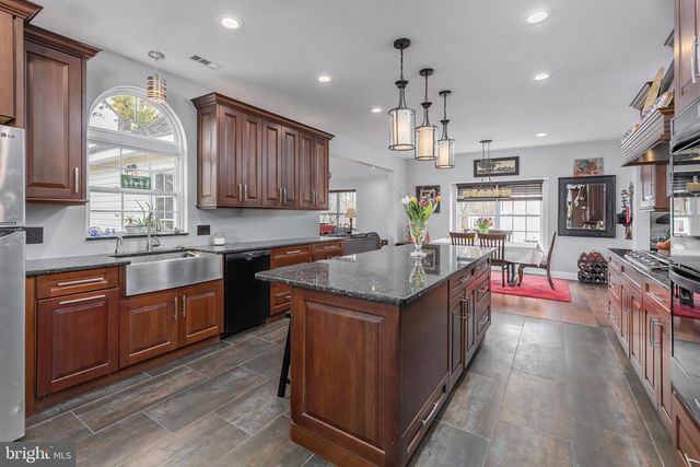 1308 ROSELLE DR, Millville, NJ 08332