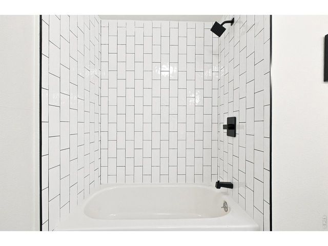 50 E Highline Cir 102, Centennial, CO 80122