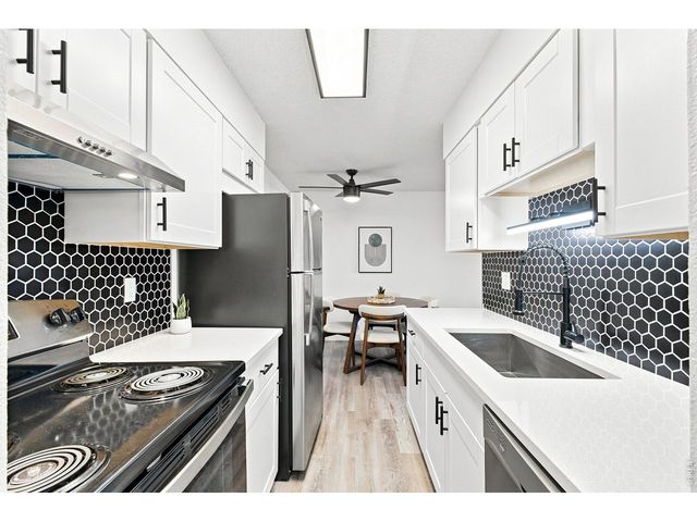 50 E Highline Cir 102, Centennial, CO 80122