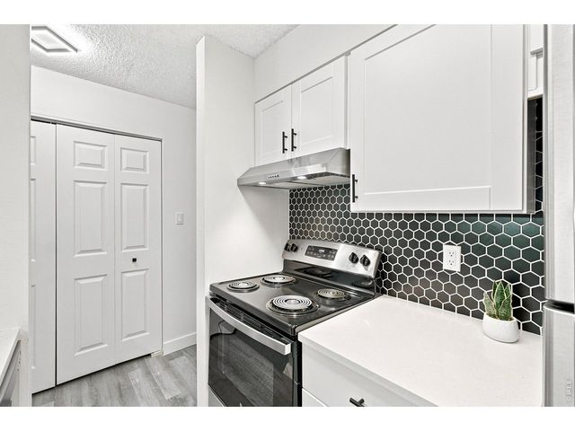 50 E Highline Cir 102, Centennial, CO 80122