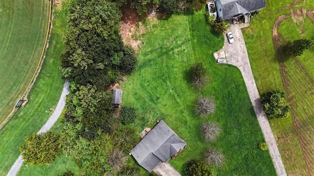 28 Autumn Ridge Drive, Euharlee, GA 30145
