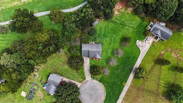28 Autumn Ridge Drive, Euharlee, GA 30145