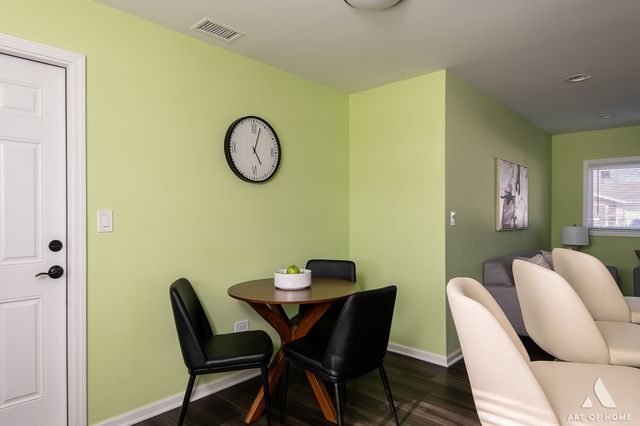 703 Yates Avenue, Romeoville, IL 60446