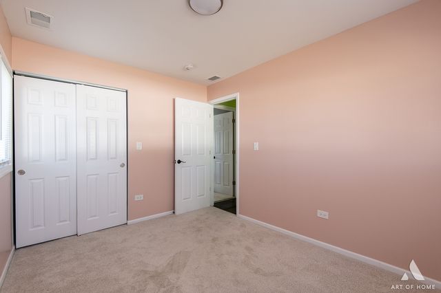 703 Yates Avenue, Romeoville, IL 60446