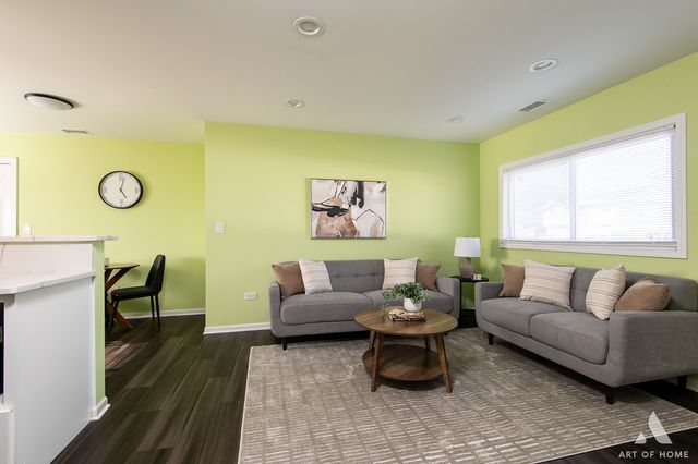 703 Yates Avenue, Romeoville, IL 60446