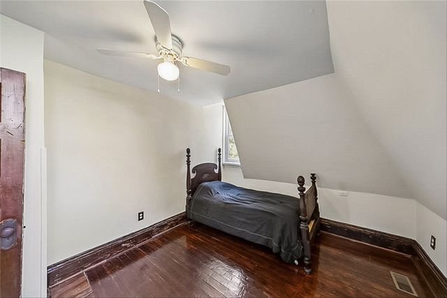 2124 Drake Park Avenue, Des Moines, IA 50311