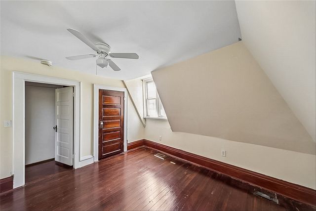 2124 Drake Park Avenue, Des Moines, IA 50311