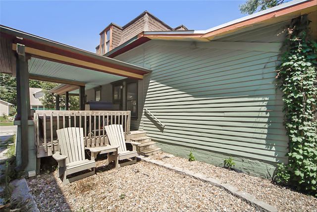 2124 Drake Park Avenue, Des Moines, IA 50311