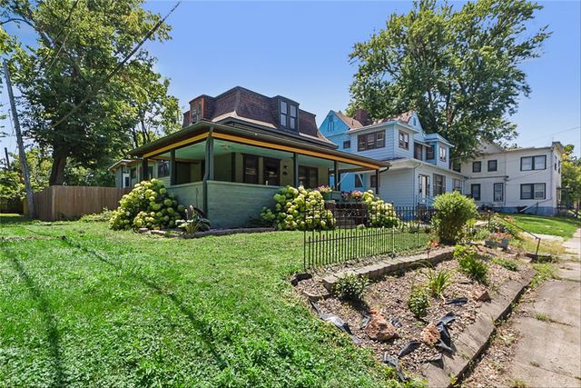2124 Drake Park Avenue, Des Moines, IA 50311