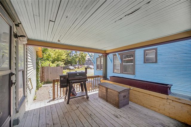 2124 Drake Park Avenue, Des Moines, IA 50311