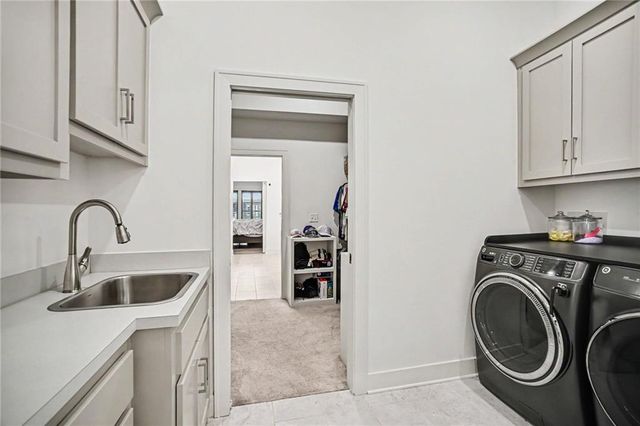 8806 NE 81ST Terrace, Kansas City, MO 64158
