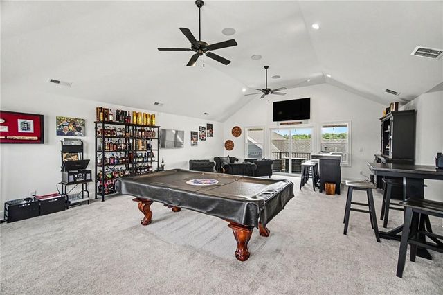 8806 NE 81ST Terrace, Kansas City, MO 64158