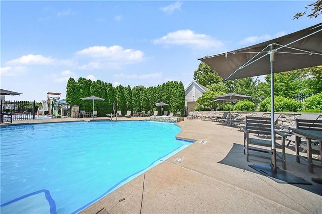 8806 NE 81ST Terrace, Kansas City, MO 64158