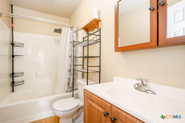 104 W Beeline Lane, Harker Heights, TX 76548