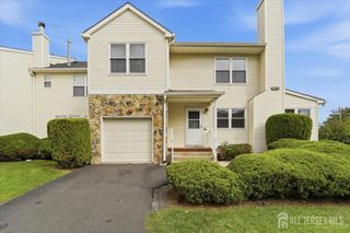 133 Keswick Drive, Piscataway, NJ 08854