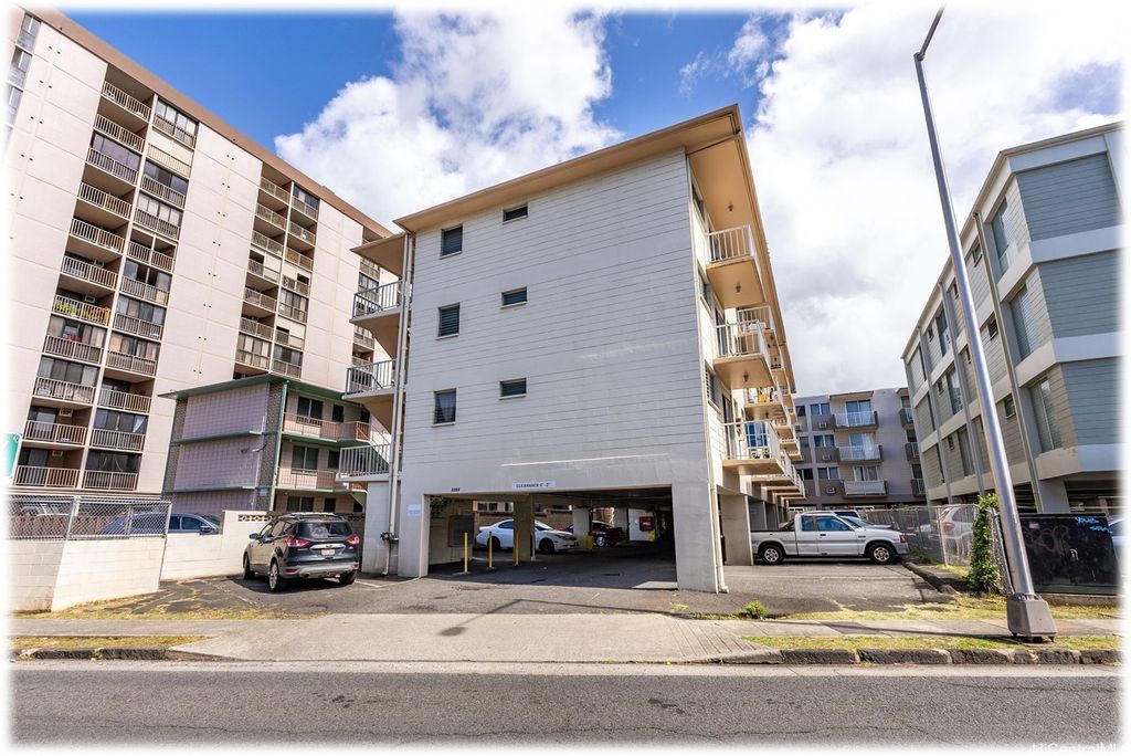 1254 Lunalilo Street, Honolulu, HI 96822