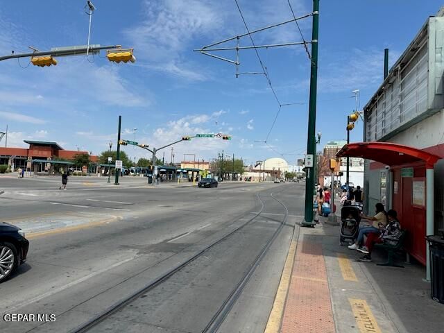 702 S Santa Fe Street, El Paso, TX 79901