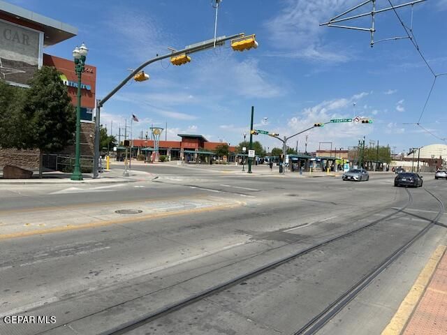 702 S Santa Fe Street, El Paso, TX 79901